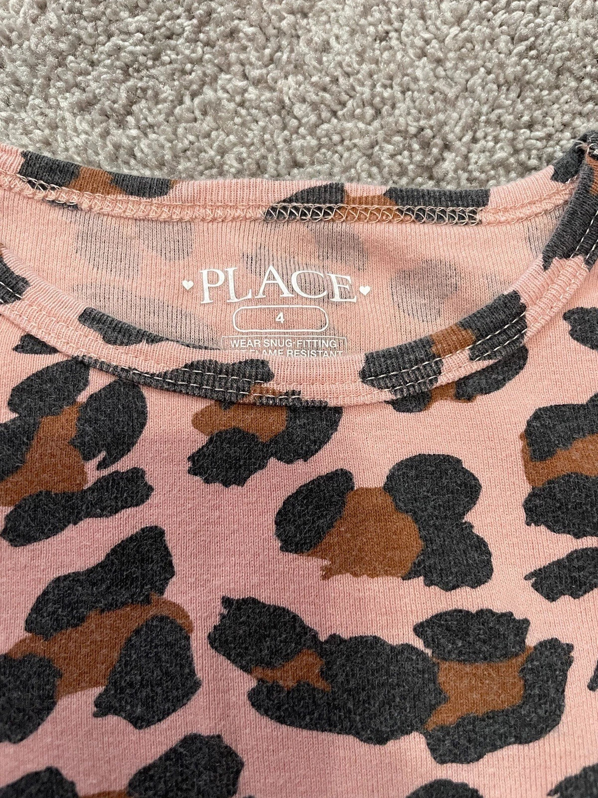 Children’s Place Girls Long Sleeve Animal Print Pajama Set Size 4