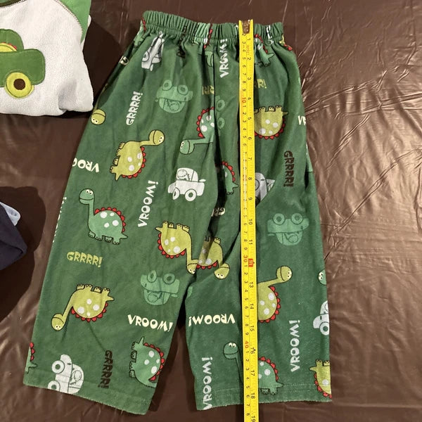 Carter’s 2T Pajama Sets Lot Of 2