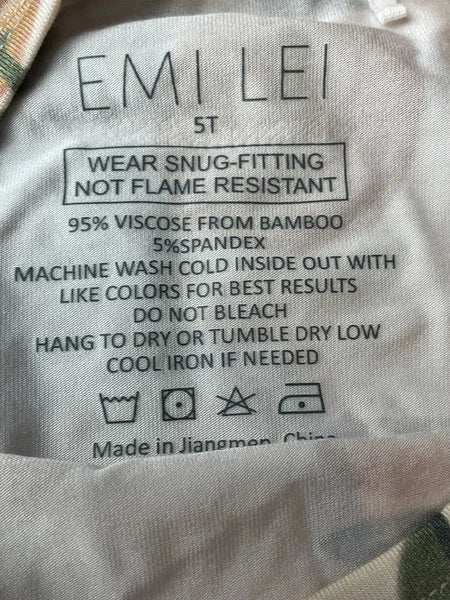 EMI LEI Girls Pajama Set,  NWOT, Size 5T, Muted Orange Design, Super Soft