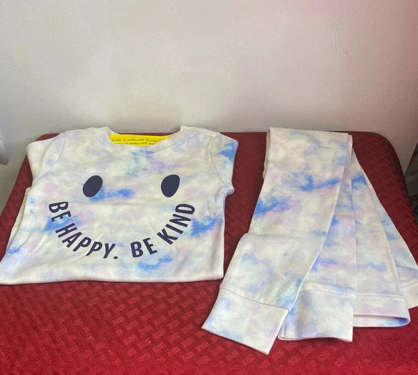 Child's Old Navy Pajama Set   Size  4T   New with Tag