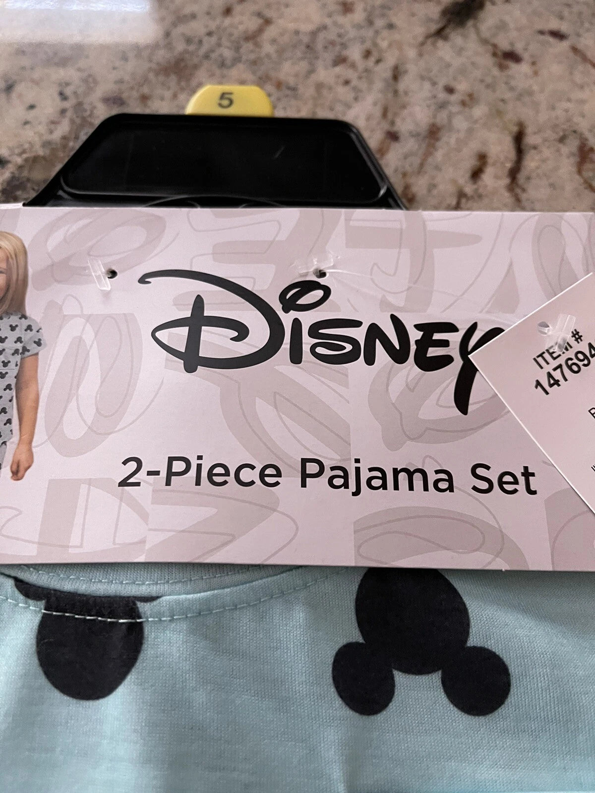 Disney Mickey  Girl’s  Pajama Set 2 Piece Set  Size  5 ~ New