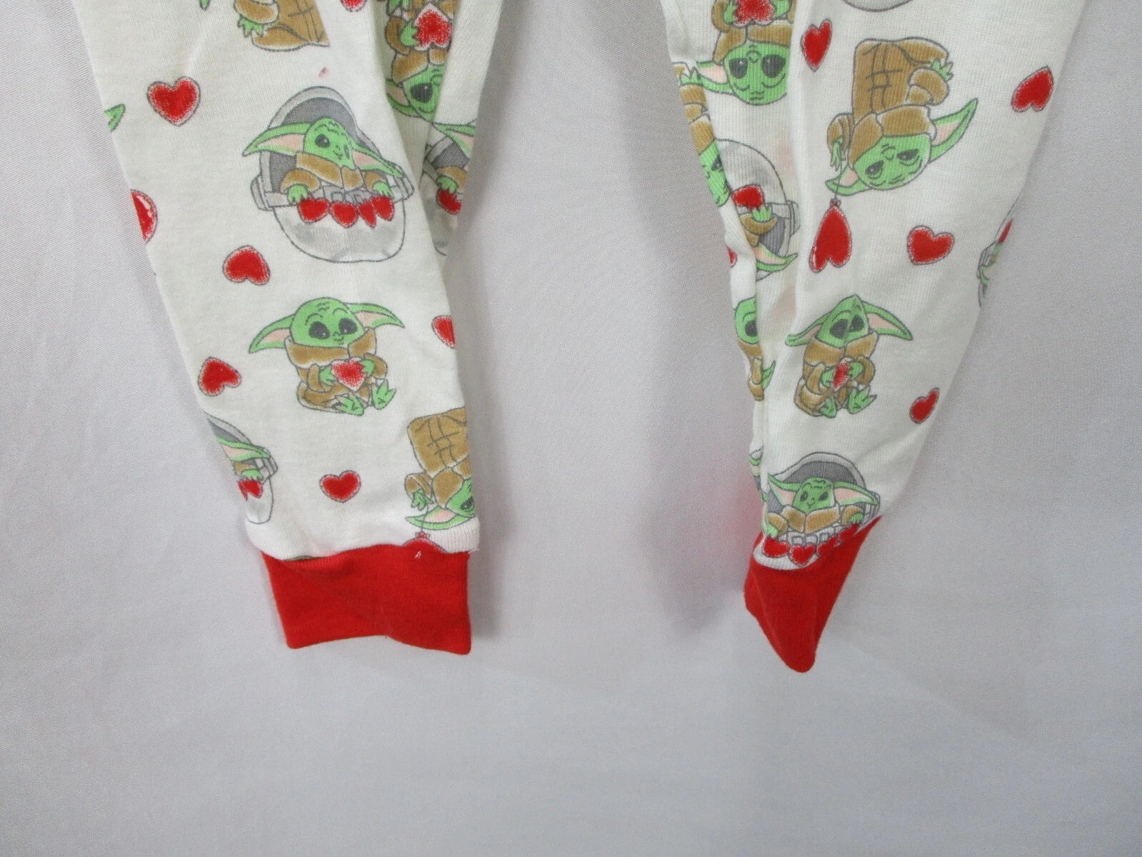 Star Wars Pajama Set Girls Boys 3T White Shirt Pants Baby Yoda Mandalorian