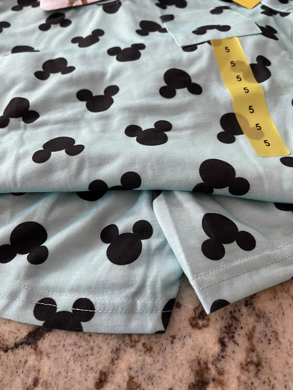 Disney Mickey  Girl’s  Pajama Set 2 Piece Set  Size  5 ~ New