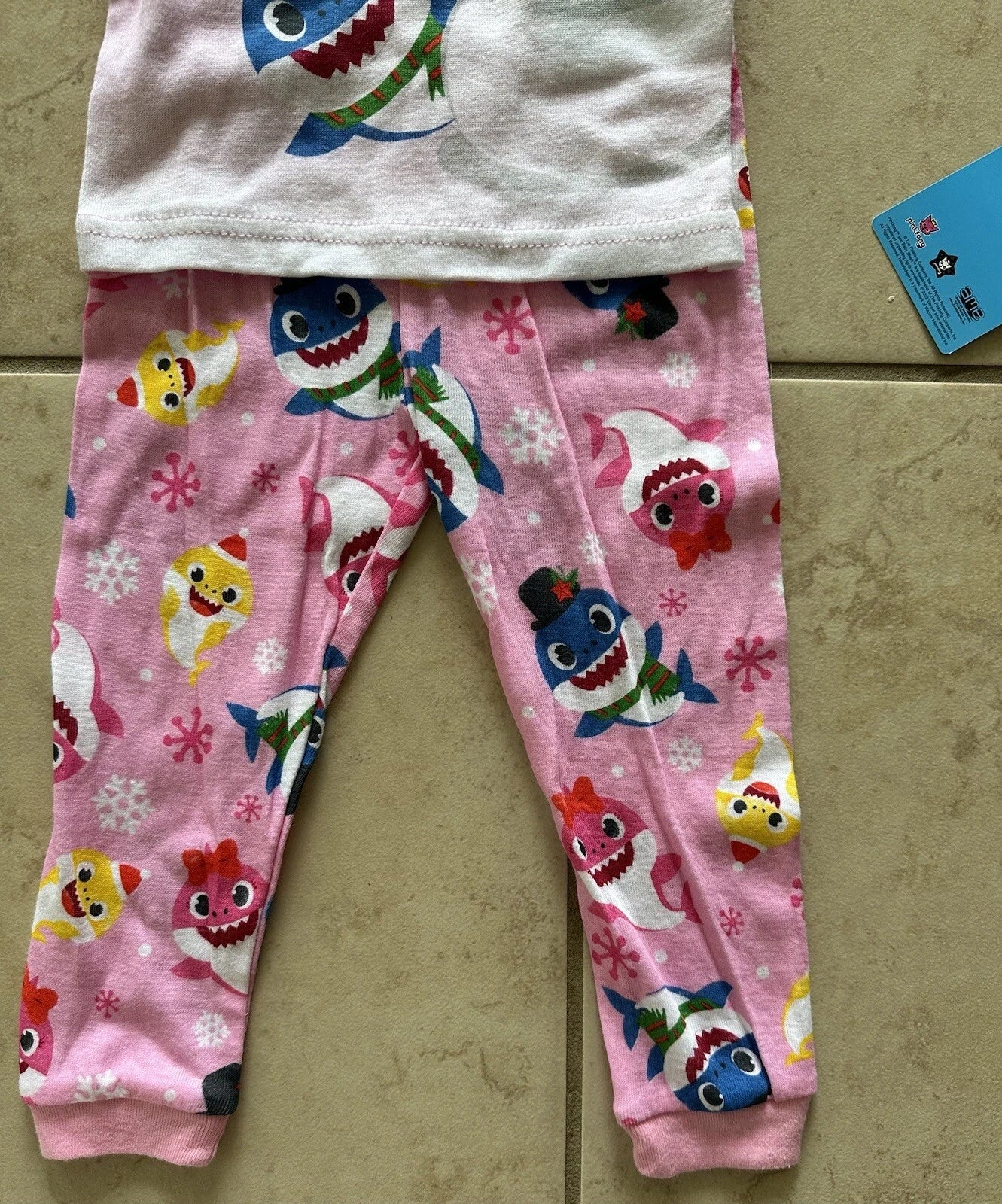 Nickelodeon Baby Girl Pink 2T Let It Snow Christmas Winter Pajamas. NWT.