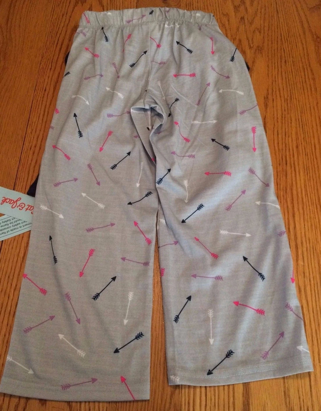 Cat & Jack Girls 2 Piece Sleepwear Pajama Set XS  NWT Be Wild And Free Arrows