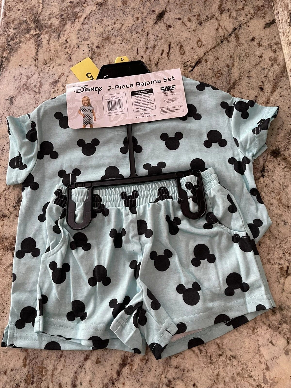 Disney Mickey  Girl’s  Pajama Set 2 Piece Set  Size  5 ~ New
