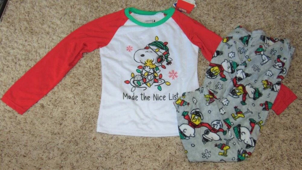Girls Pajamas Christmas Snoopy Made The Nice List Long Sleeve 2 pc Fleece-sz 8