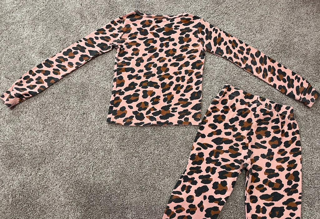 Children’s Place Girls Long Sleeve Animal Print Pajama Set Size 4