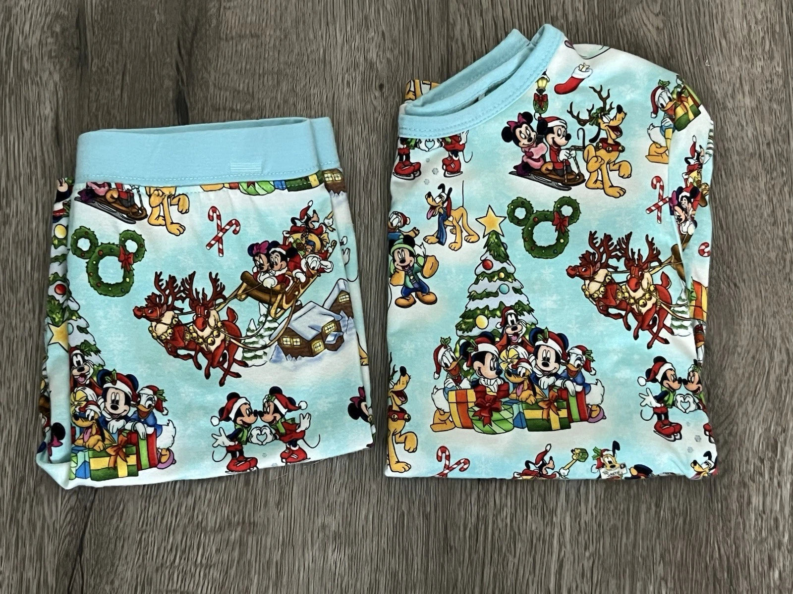 ShowStoppers Disney Mickey Minnie Mouse Christmas Kids Pajama Set - 5/6