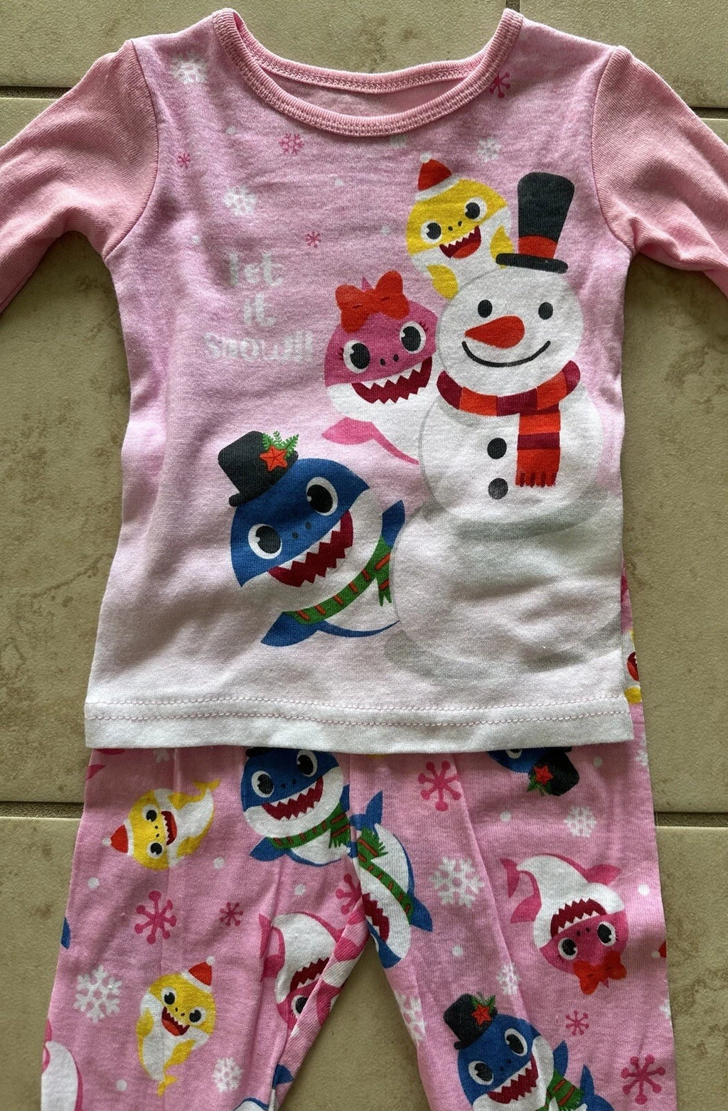 Nickelodeon Baby Girl Pink 2T Let It Snow Christmas Winter Pajamas. NWT.