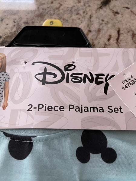 Disney Mickey  Girl’s  Pajama Set 2 Piece Set  Size  5 ~ New