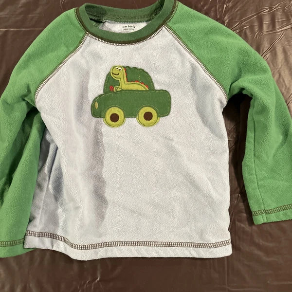 Carter’s 2T Pajama Sets Lot Of 2