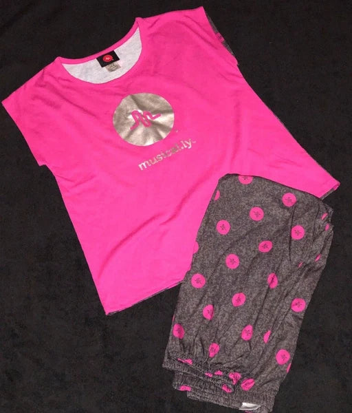 MUSICAL.LY PAJAMA SET SHORT SLEEVE TOP WITH PANTS KID GIRLS SZ M