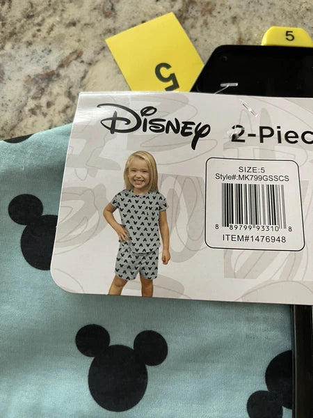 Disney Mickey  Girl’s  Pajama Set 2 Piece Set  Size  5 ~ New